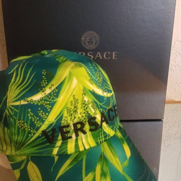 VERSACE HAT - Picture 2 of 3